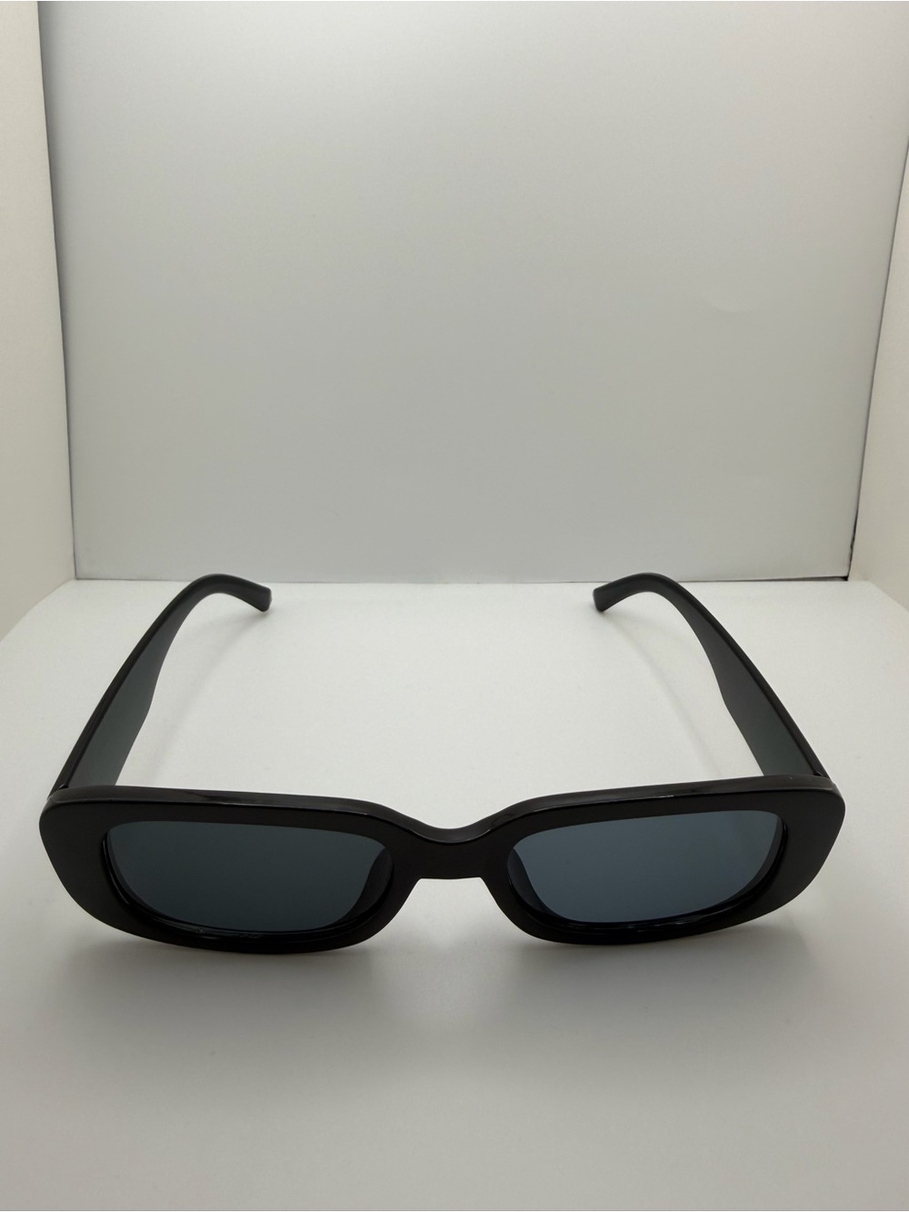 Matte Black Rectangular Sunglasses - Unbranded